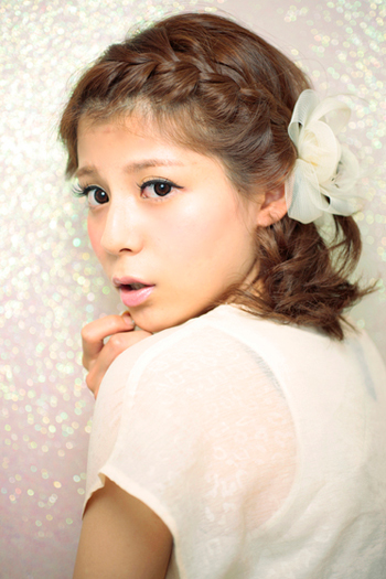 ถักเปียทรงผมประบ่า