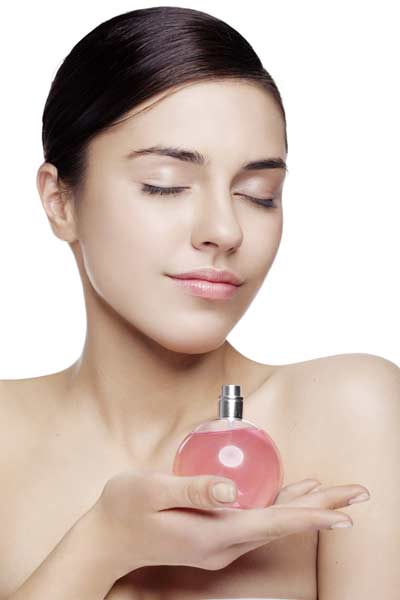 วิธีแก้ เมื่อเผลอฉีดน้ำหอมเยอะเกินไป