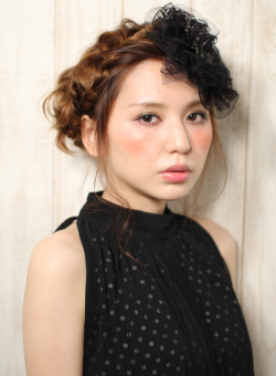 ถักเปียทรงผมประบ่า