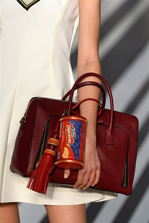 กระเป๋าลายสินค้า