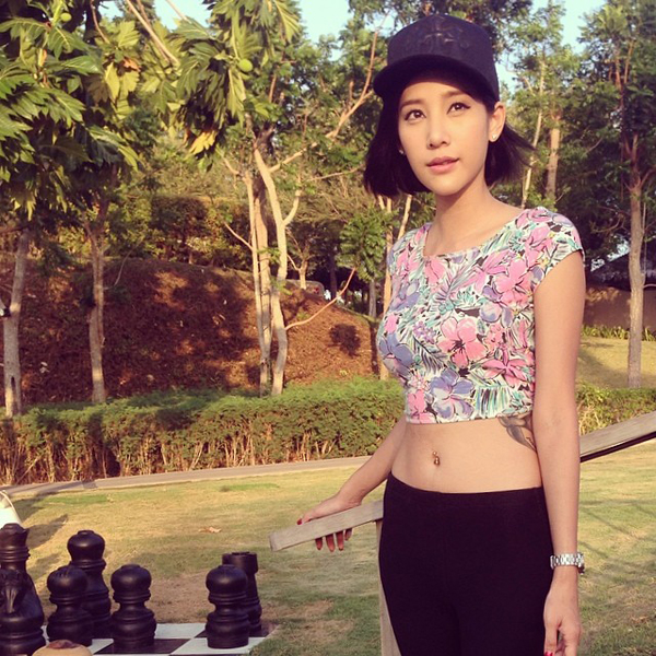 แฟชั่นลายดอกสไตล์ดารา