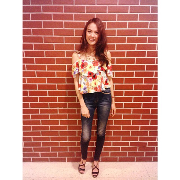 แฟชั่นลายดอกสไตล์ดารา