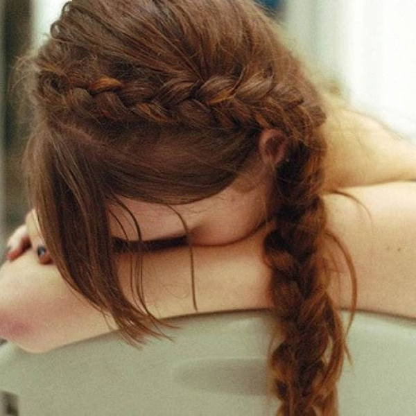 ทรงผมเปียเซอร์ๆ