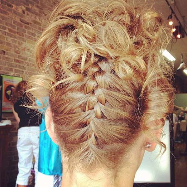 ทรงผมเปียเซอร์ๆ