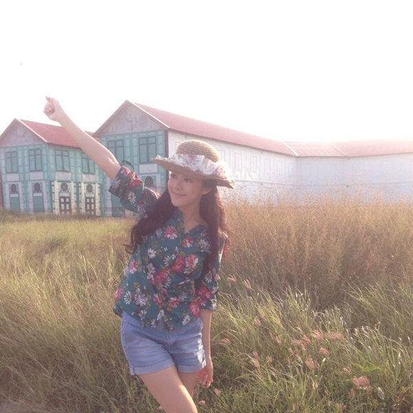 แฟชั่นลายดอกสไตล์ดารา