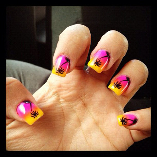 ลายเพ้นท์เล็บหน้าร้อน 