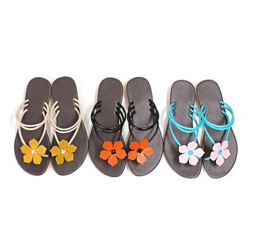 รองเท้าเล่นน้ำสงกรานต์