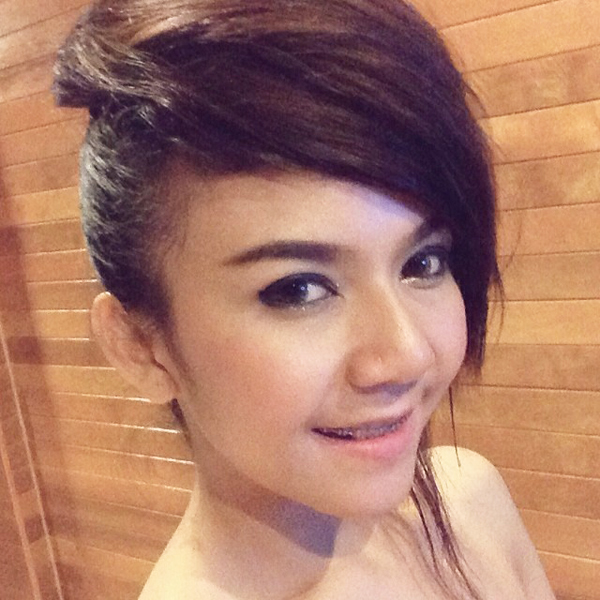 นักร้องลูกทุ่งศัลยกรรม