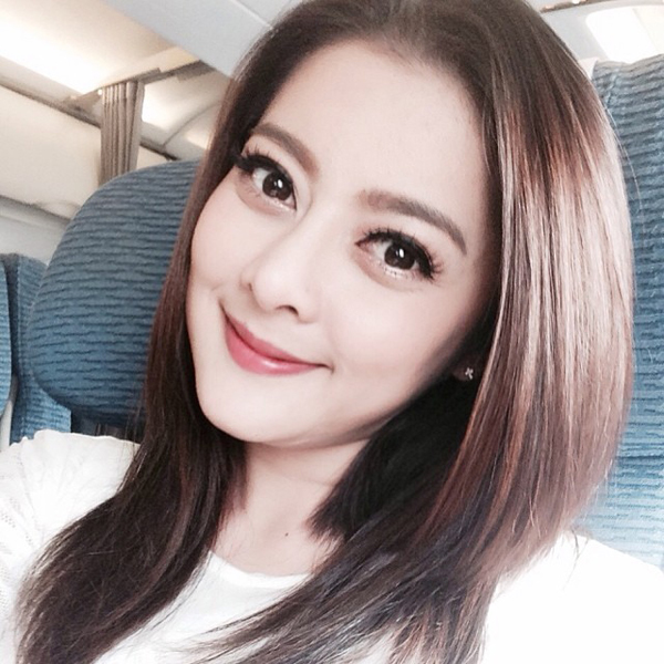 นักร้องลูกทุ่งศัลยกรรม