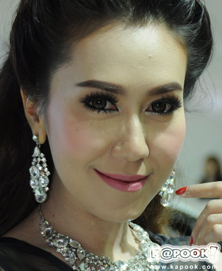 แต่งหน้าพริตตี้