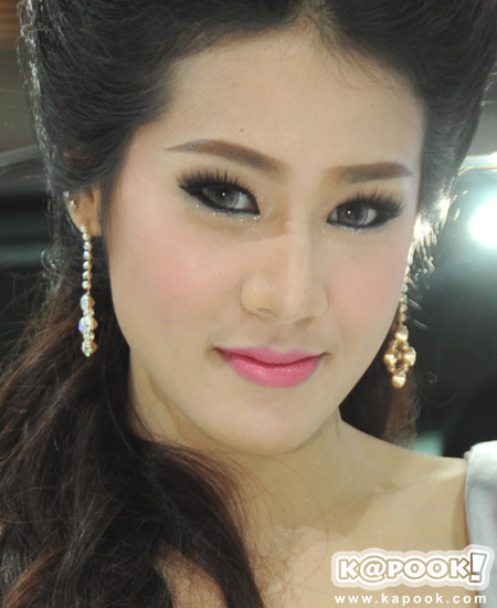 แต่งหน้าพริตตี้