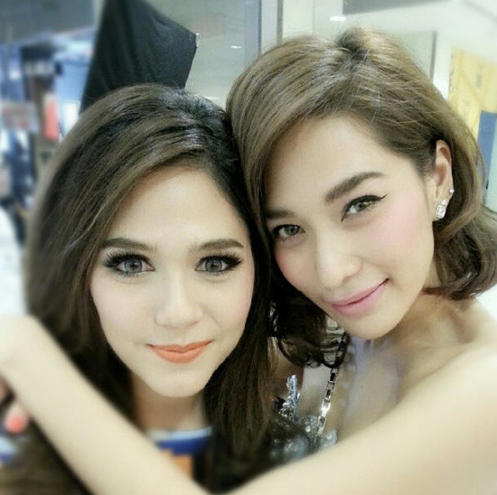 ชมพู่ อารยา