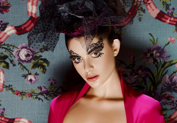 สติกเกอร์ลายฉลุ