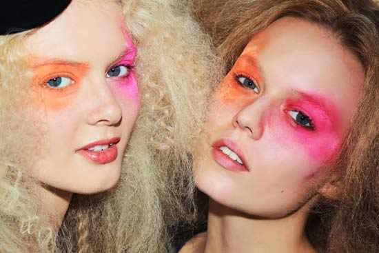 แต่งตาสีนีออน