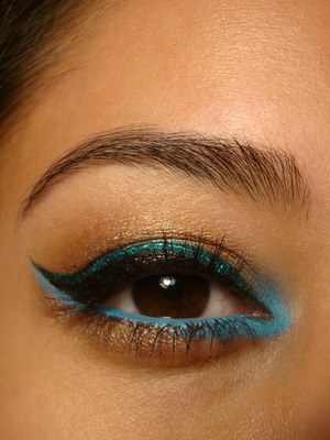 แต่งตาสีนีออน