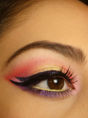 แต่งตาสีนีออน