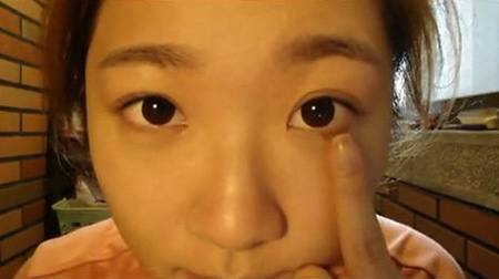 ทำตาสองชั้น