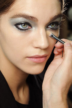 แต่งหน้า 