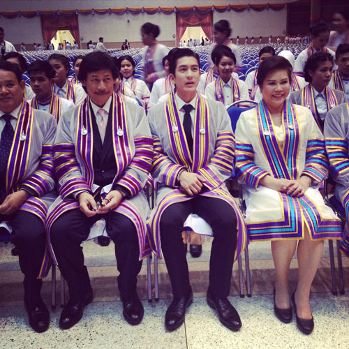 ติ๊ก เจษฎาภรณ์ รับปริญญาเอกแล้ว 