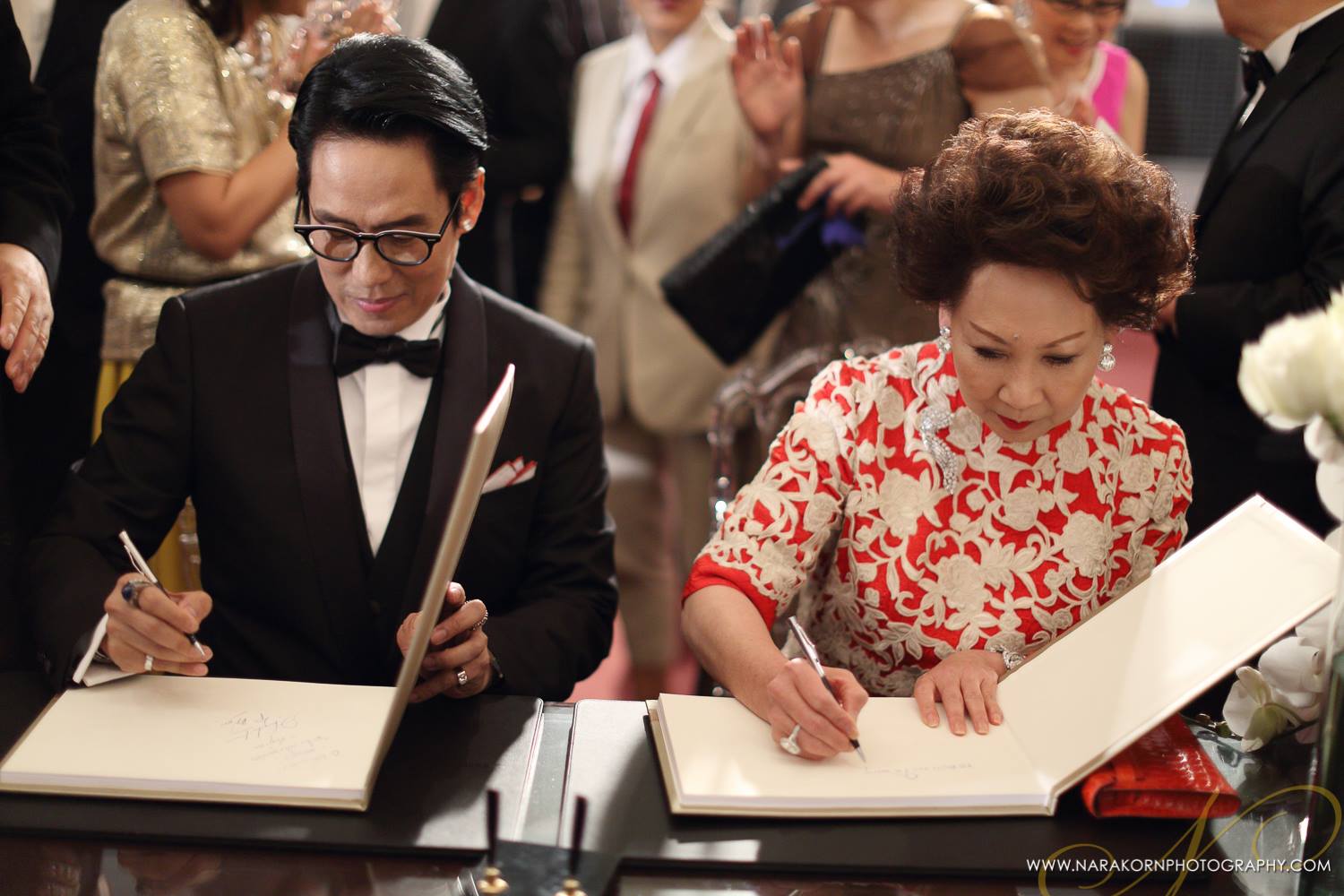 เก็บตกภาพบรรยากาศงานแต่ง ชมพู่ น็อต สวยงามราวกับความฝัน