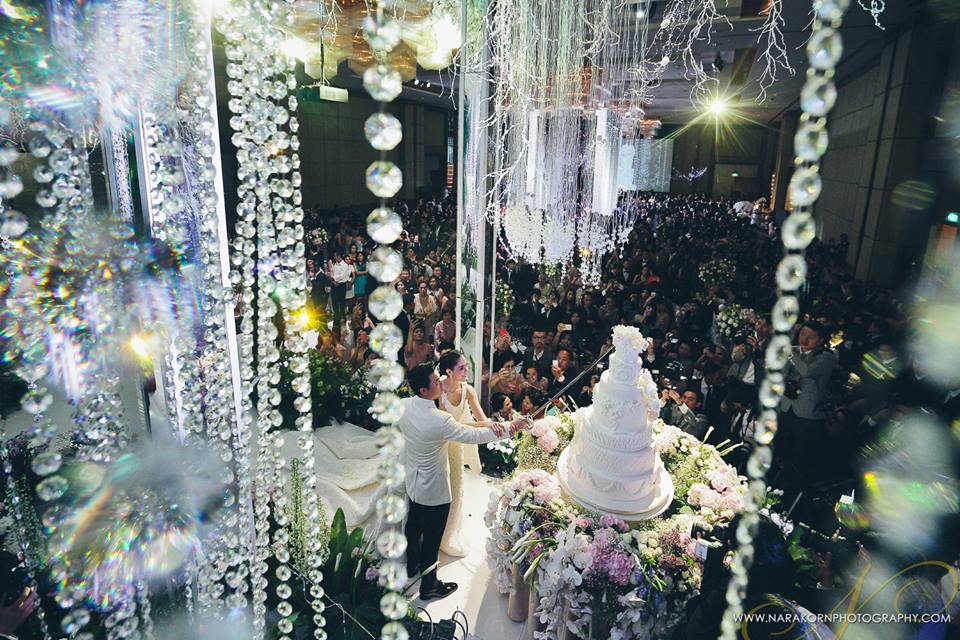 เก็บตกภาพบรรยากาศงานแต่ง ชมพู่ น็อต สวยงามราวกับความฝัน