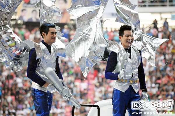 งานช่อง 3 ครบรอบ 45 ปี ความสุขบุกโลก ทัพดาราจัดเต็มคืนความสุขคนดู