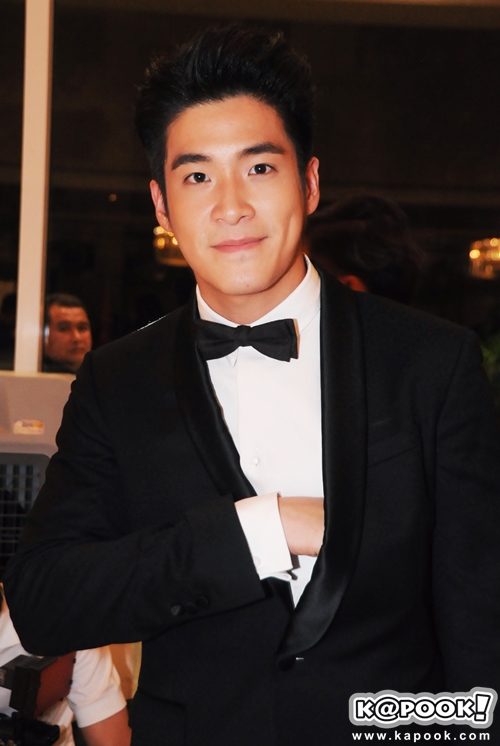 อาเล็ก ธีรเดช