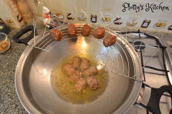 ข้าวเหนียวน้องเป็ดกับหมูทอดกระเทียมพริกไทย เมนูน่ารักชวนหม่ำ