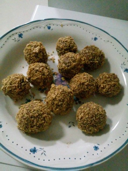 Ferrero Rocher สูตรโฮมเมด ขนมสุดฮิตที่ทำเองได้