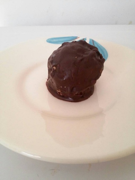 Ferrero Rocher สูตรโฮมเมด ขนมสุดฮิตที่ทำเองได้