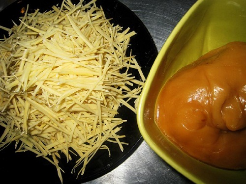 มันรังนก ขนมไทยหวานกรอบ กินเล่นเพลิน ๆ มันรังนก ขนมไทยหวานกรอบ กินเล่นเพลิน ๆ