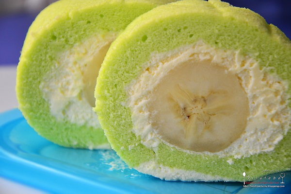 โรลกล้วยหอมมาสคาร์โปน เนื้อเนียนนุ่มหอมหวาน