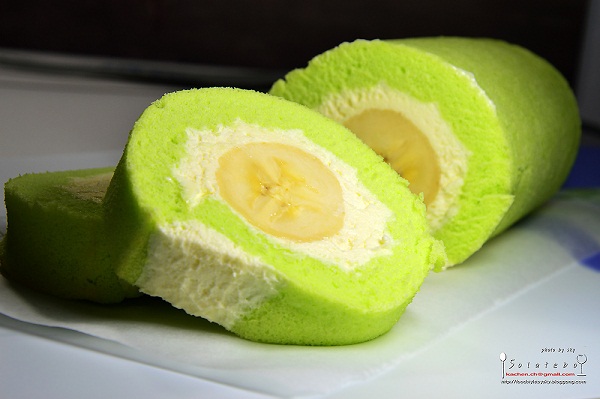 โรลกล้วยหอมมาสคาร์โปน เนื้อเนียนนุ่มหอมหวาน
