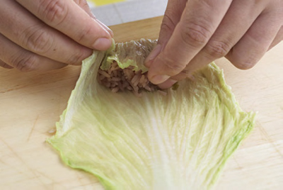 ข้าวผัดน้ำพริกกะปิ สุดเก๋เสิร์ฟเป็นคำ อิ่มอร่อยเพลิน ๆ