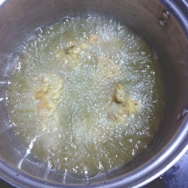 ไก่ทอดวิงส์แซ่บ 