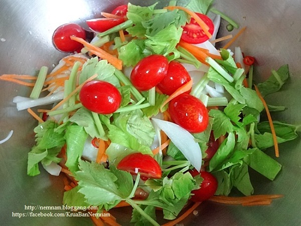 ยำขนมจีนรวมมิตร