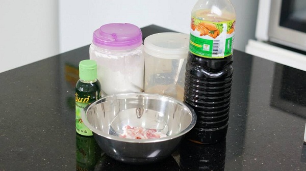 หมูทอดเจียงฮาย สูตรชุบแป้ง เมนูสุดฮอตของชาวออฟฟิศ 