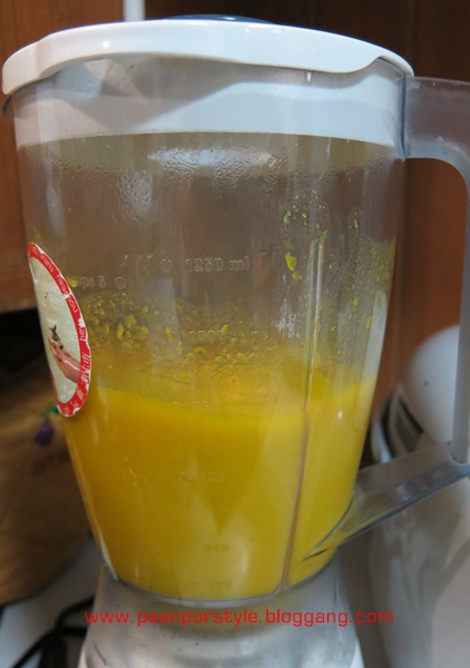 ซุปฟักทอง อาหารฝรั่งเสิร์ฟร้อนๆ รสกลมกล่อม