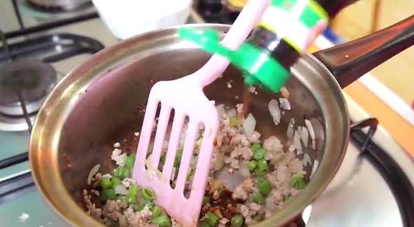 ข้าวหมีริลัคคุมะไข่ยัดไส้ ข้าวหมีริลัคคุมะไข่ยัดไส้
