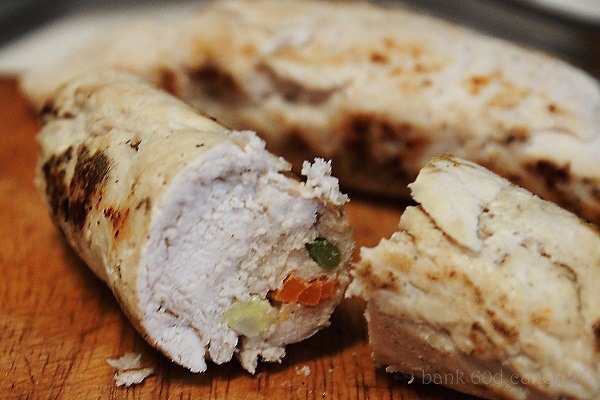 อกไก่ม้วนสอดไส้ผักรวมมิตร