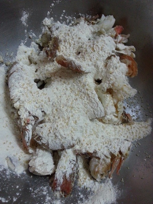 ล็อบสเตอร์ทอดกระเทียม เมนูเลอค่า ทำง่ายเหมือนพูดเล่น ! 