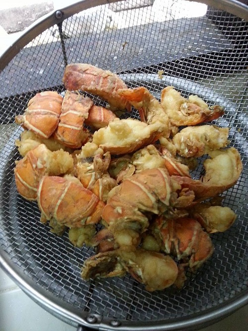 ล็อบสเตอร์ทอดกระเทียม เมนูเลอค่า ทำง่ายเหมือนพูดเล่น ! 