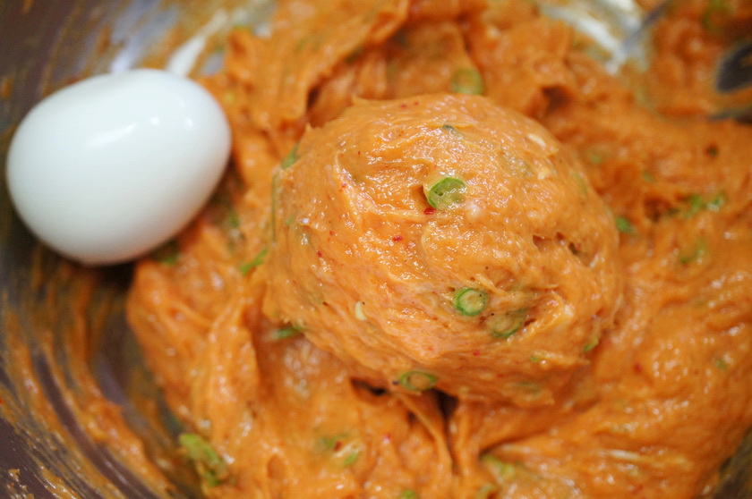 ทอดมันห่อไข่ 