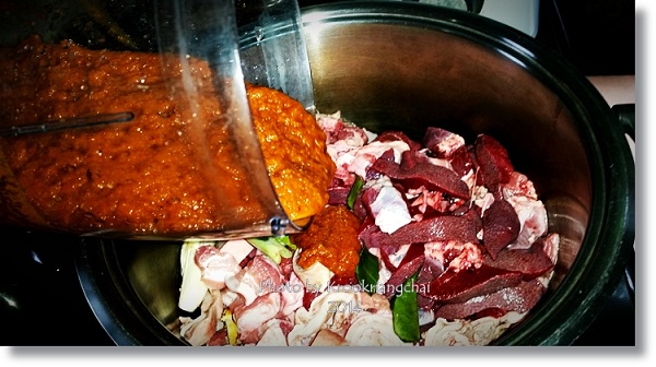 แกงอ่อมหมู แกงไทยดี ๆ ทำกี่ทีก็โดนใจ แกงอ่อมหมู แกงไทยดี ๆ ทำกี่ทีก็โดนใจ
