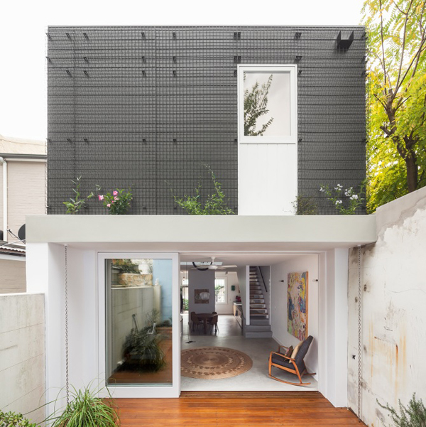 บ้านสวยสไตล์มินิมอล มีที่แขวนจักรยานสุดเจ๋ง !