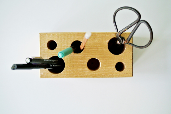 DIY แท่นไม้สุดคลาสสิก 