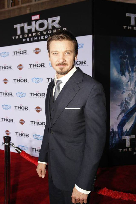 Thor : The Dark World รอบปฐมทัศน์ นักแสดงตบเท้าเดินพรมแดงเพียบ