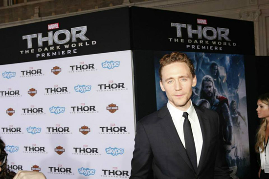 Thor : The Dark World รอบปฐมทัศน์ นักแสดงตบเท้าเดินพรมแดงเพียบ