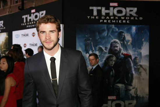 Thor : The Dark World รอบปฐมทัศน์ นักแสดงตบเท้าเดินพรมแดงเพียบ