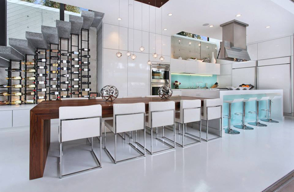 บ้านเดี่ยวสองชั้น สไตล์โมเดิร์น-รีสอร์ท มีมุมนั่งเล่นบนดาดฟ้า